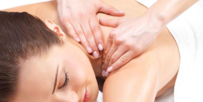 масаж пры грудным астэахандрозе